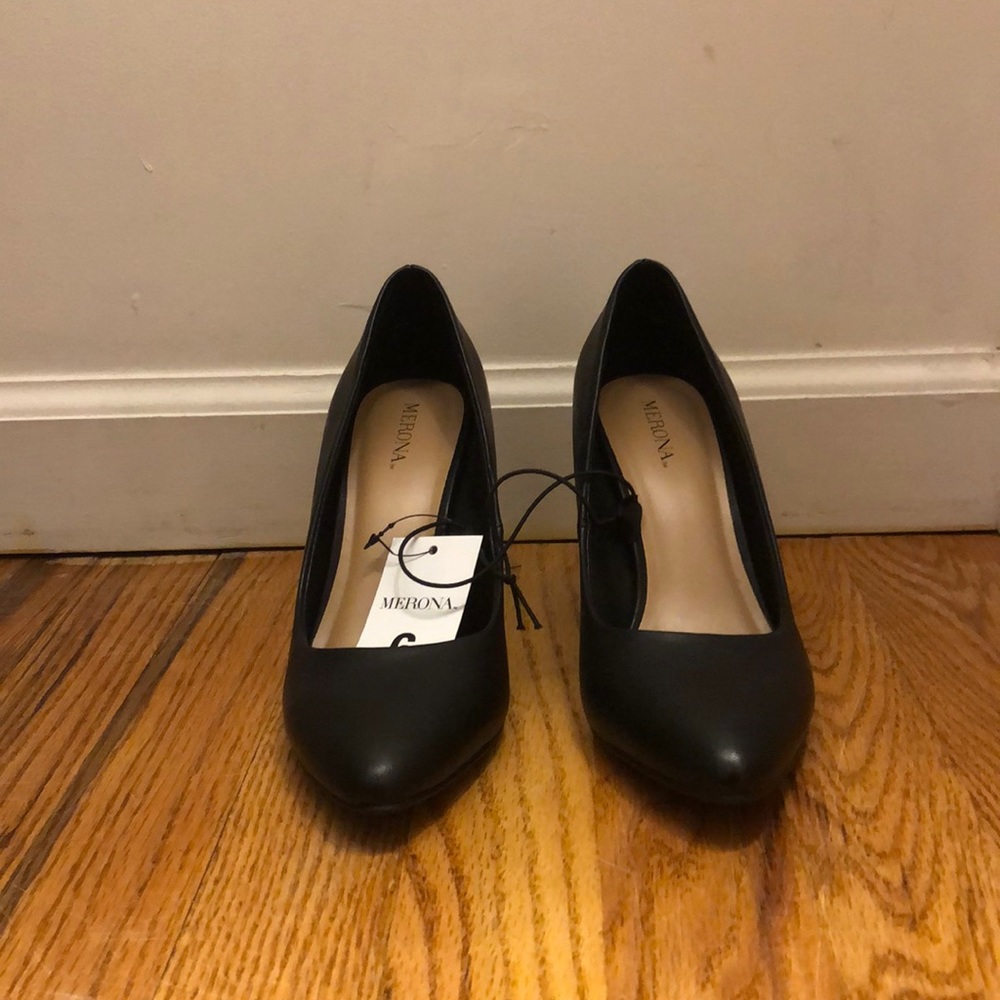 Merona Black Pump